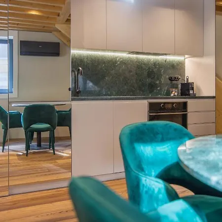 62 Design House Apartment