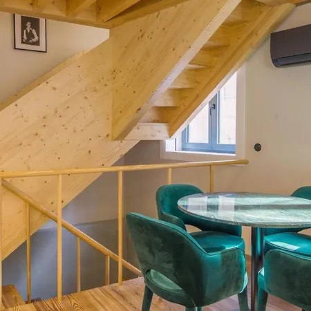 62 Design House Apartment *
