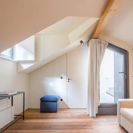 Apartment 62 Design House Porto